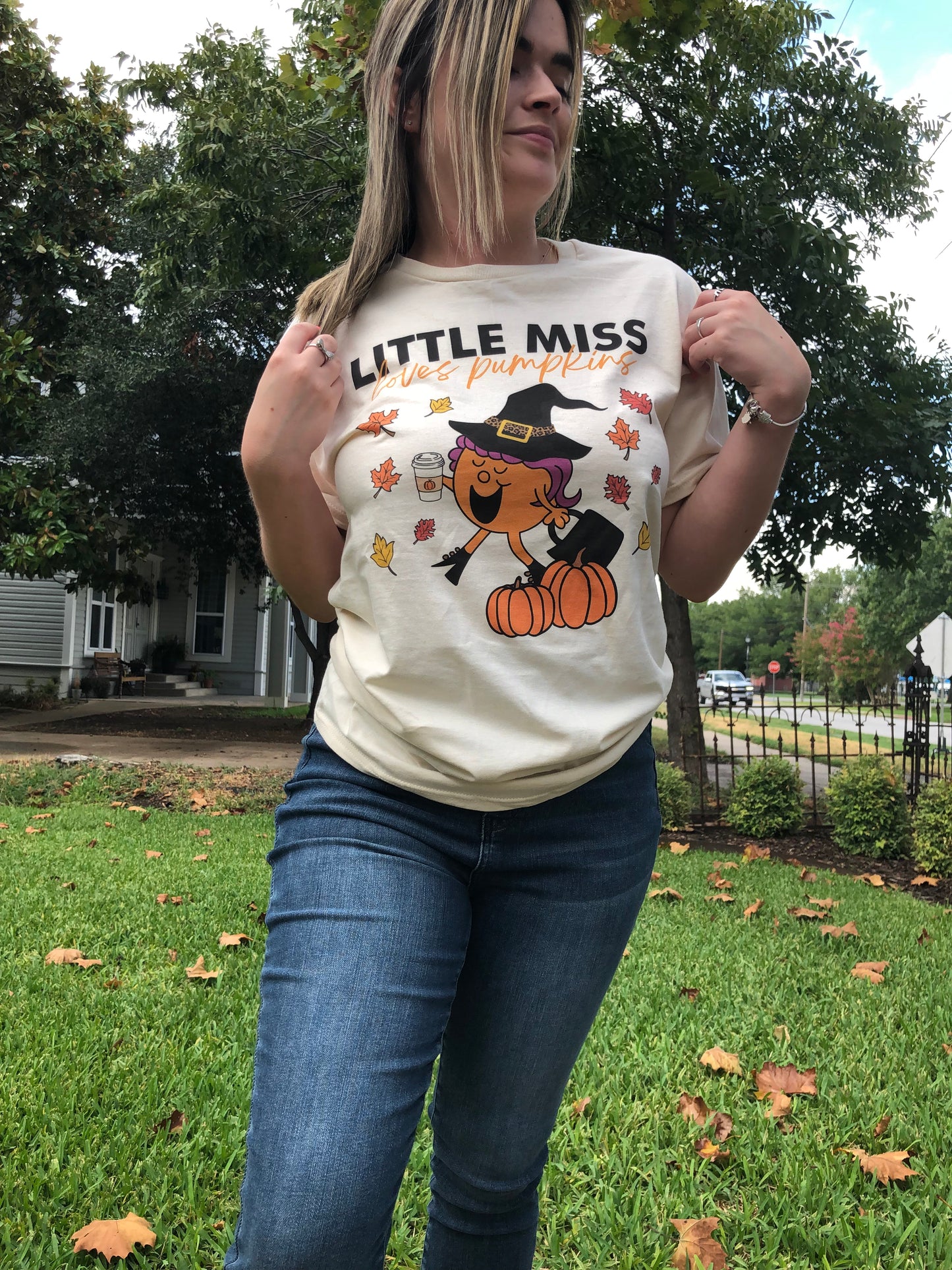 Little Miss Loves Pumpkins